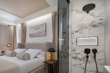 Room for Two in Split with Walk-in Shower