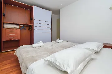 3-Bedroom Apartment with Sea Views, Split