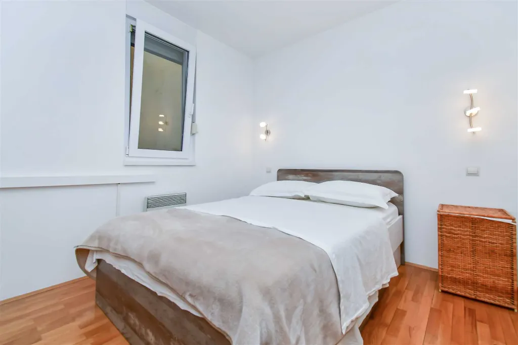 3-Bedroom Apartment with Sea Views, Split