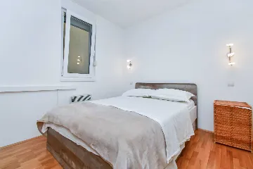 3-Bedroom Apartment with Sea Views, Split