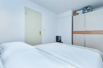 3-Bedroom Apartment with Sea Views, Split