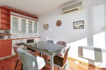3-Bedroom Apartment with Sea Views, Split