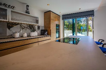 Modern 4-Bedroom Villa in Žrnovo for 8 Guests