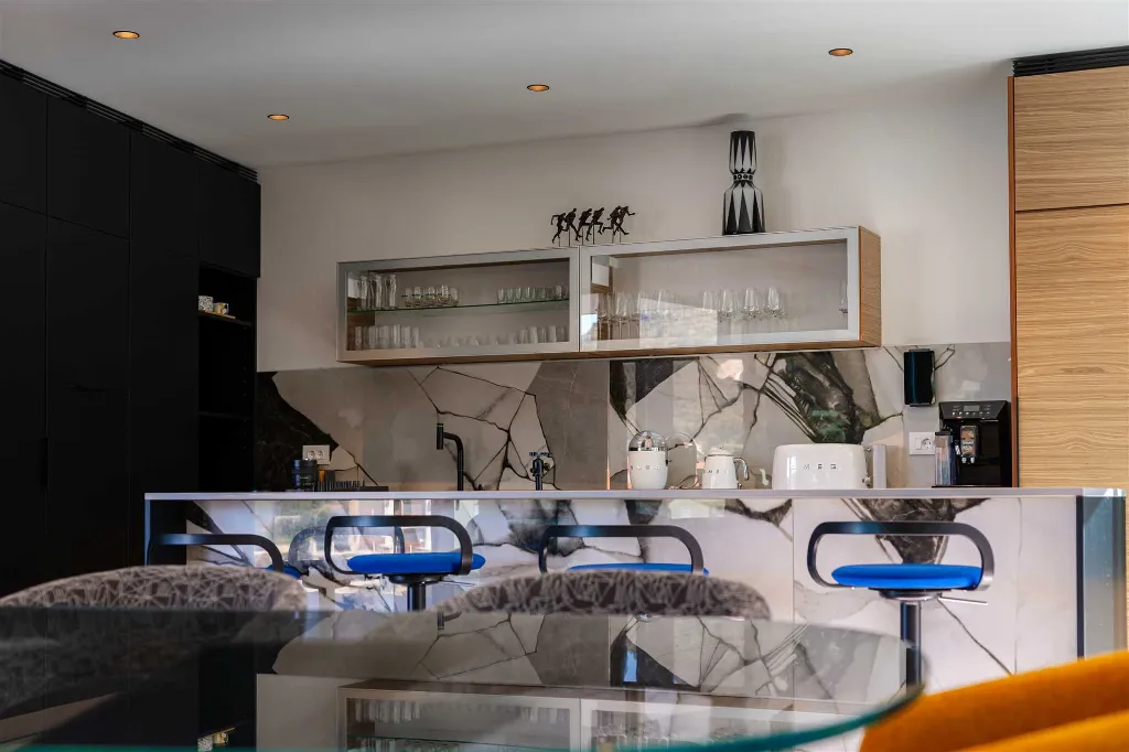 Modern 4-Bedroom Villa in Žrnovo for 8 Guests