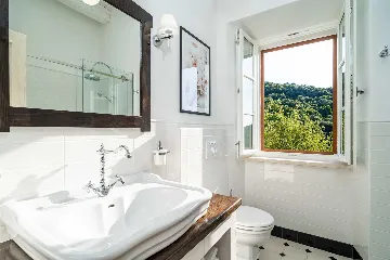 4-Bedroom Villa in Molunat with Private Beach