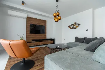 4-Bedroom Villa in Novalja for Up to 10 Guests