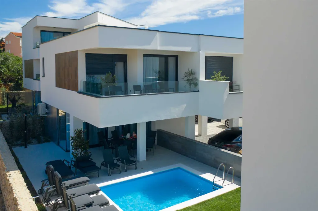 Novalja 4-Bedroom Villa for Up to 10 Guests