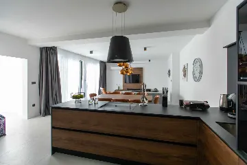 Novalja 4-Bedroom Villa for Up to 10 Guests