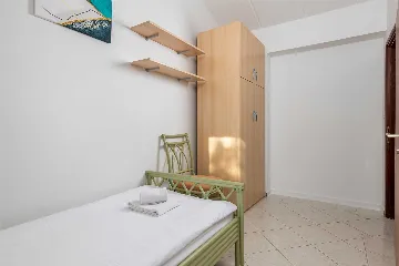 Barbariga 2-Bedroom Apartment for Up to 4 Guests