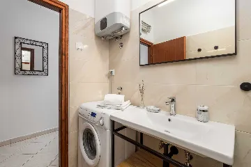 Barbariga 2-Bedroom Apartment for Up to 4 Guests