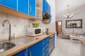 Barbariga 2-Bedroom Apartment for Up to 4 Guests