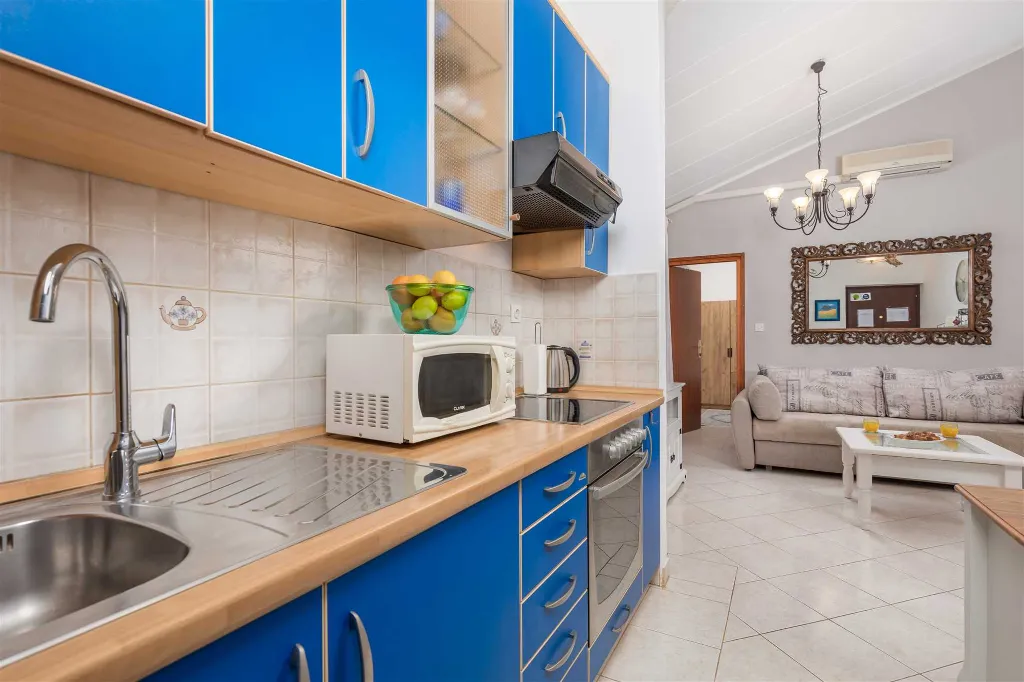 Barbariga 2-Bedroom Apartment for Up to 4 Guests