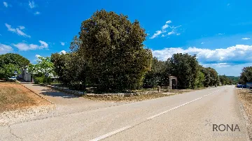 Barbariga 2-Bedroom Apartment for Up to 4 Guests