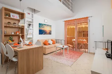 Vodnjan Apartment with Balcony for 4 Guests