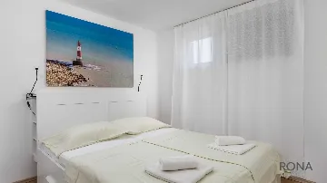 Two-Bedroom Apartment with Terrace in Barbariga