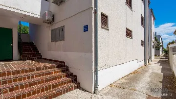 1-Bedroom Apartment in Barbariga for Up to 4