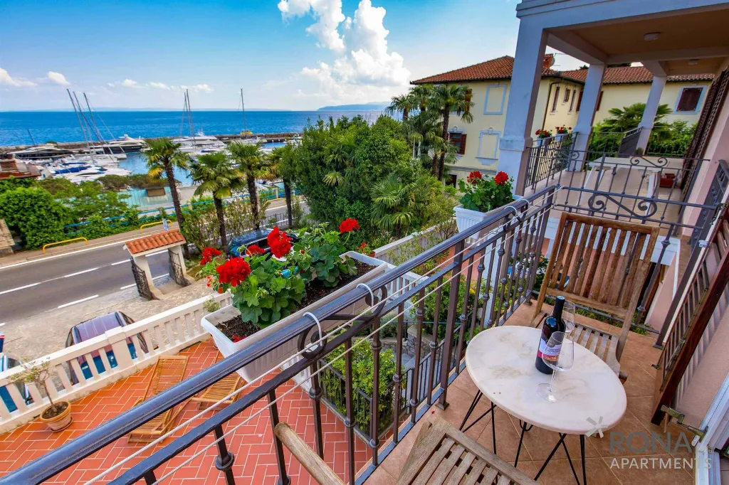 1-Bedroom Apartment with Sea View in Ičići