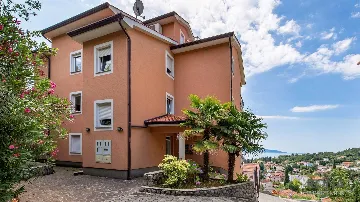 Sea-View Apartment in Ičići for Up to 6