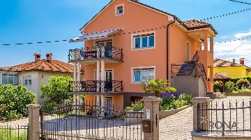 Rijeka Apartment for 4 with Partial Sea Views