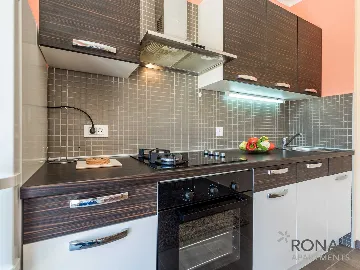 Rijeka Apartment for 4 with Partial Sea Views