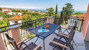 Rijeka Apartment for 4 with Partial Sea Views