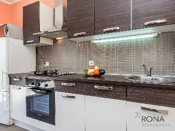 Rijeka Apartment for 4 with Partial Sea Views