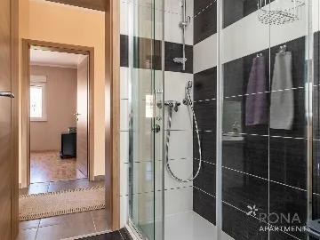 Rijeka Apartment for 4 with Partial Sea Views