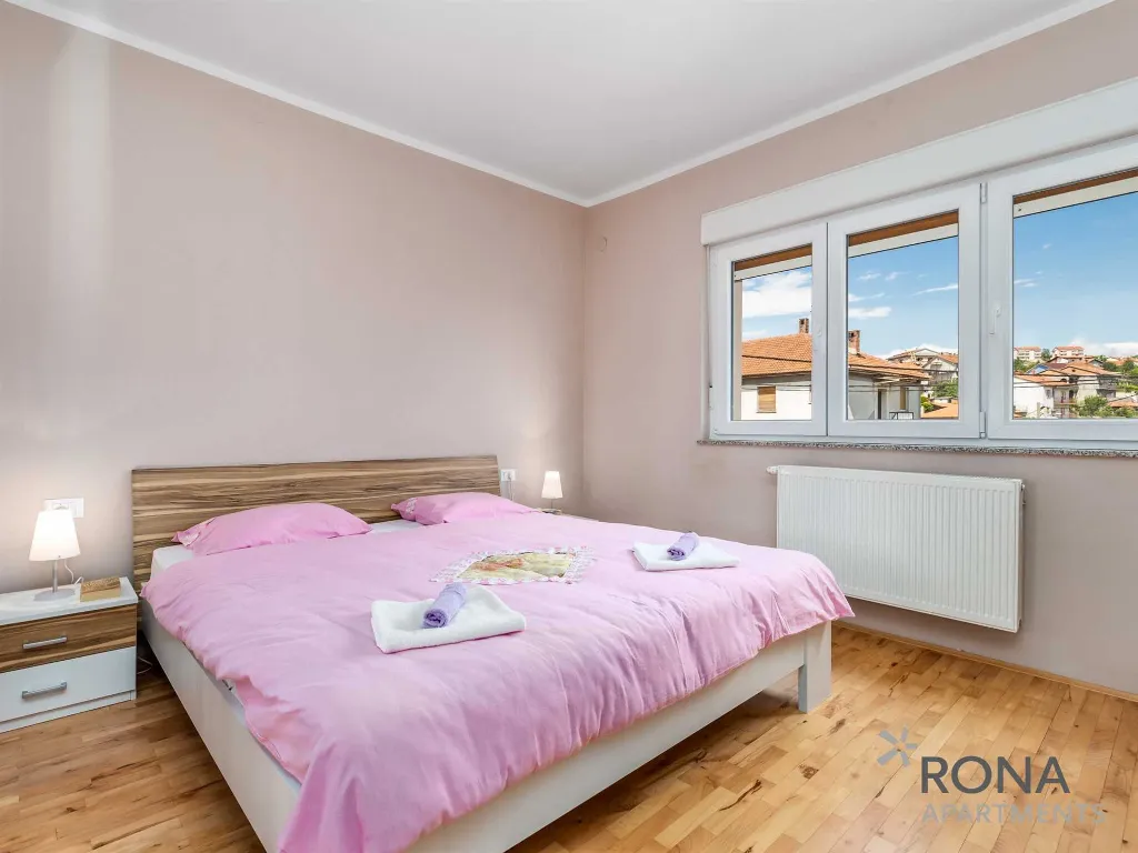 Rijeka Apartment for 4 with Partial Sea Views