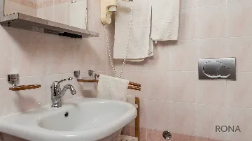 Apartment in Boljun for Up to 5 Guests