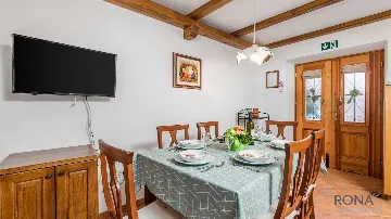 Apartment in Boljun for Up to 5 Guests