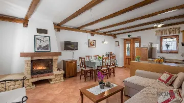 Apartment in Boljun for Up to 5 Guests