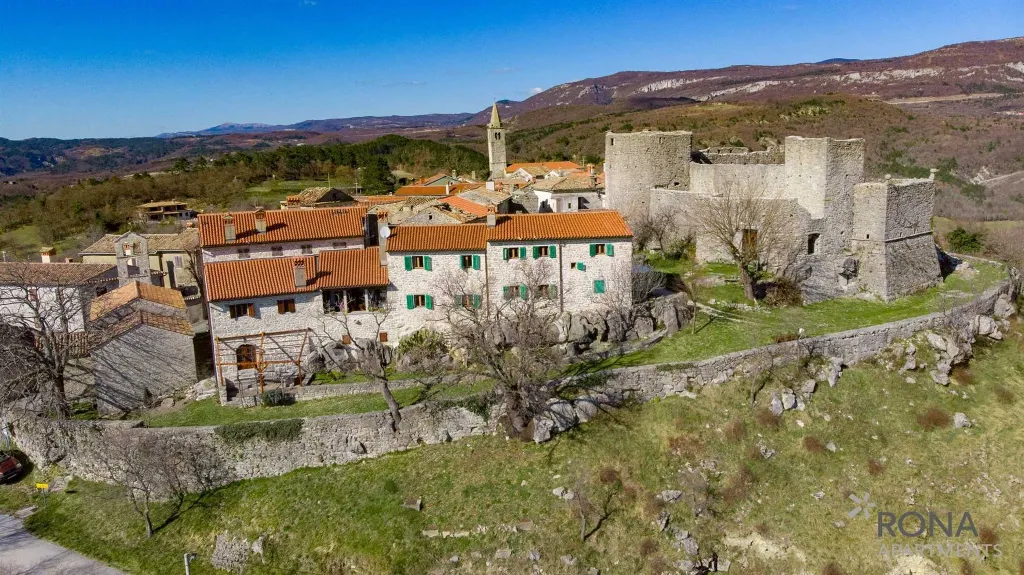 Apartment in Boljun for Up to 5 Guests