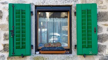 1-Bedroom Stone House Apartment in Boljun