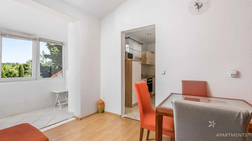 Červar Porat 1-Bedroom Apartment for 4 Guests