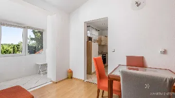 Červar Porat 1-Bedroom Apartment for 4 Guests