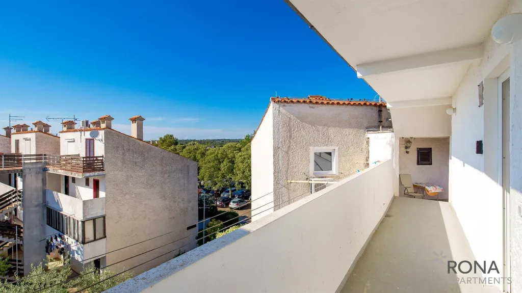 Červar Porat 1-Bedroom Apartment for 4 Guests