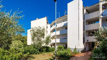 Červar Porat 1-Bedroom Apartment for 4 Guests