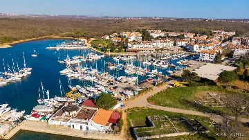 Červar Porat Apartment for Up to 6 Guests