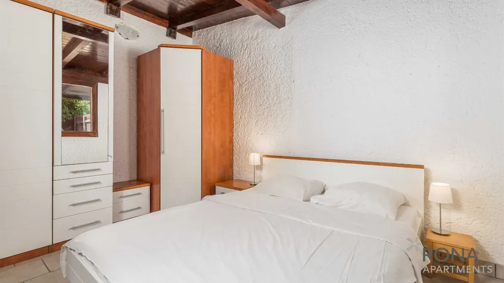 Červar Porat Apartment for Up to 6 Guests