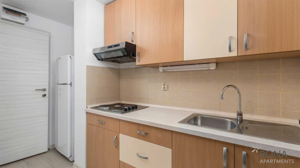 Studio Apartment for 2+2 in Červar Porat
