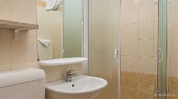 Studio Apartment for 2+2 in Červar Porat