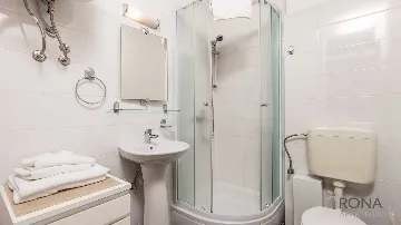 Červar Porat Apartment for up to 4 Guests