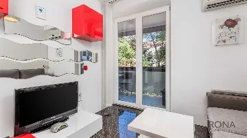 Červar Porat Apartment for up to 4 Guests