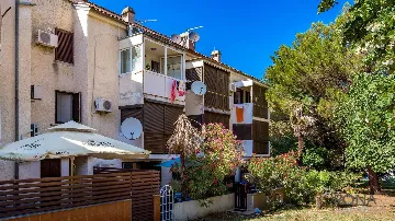 Červar Porat Apartment for up to 4 Guests