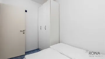 Červar Porat Apartment for up to 4 Guests