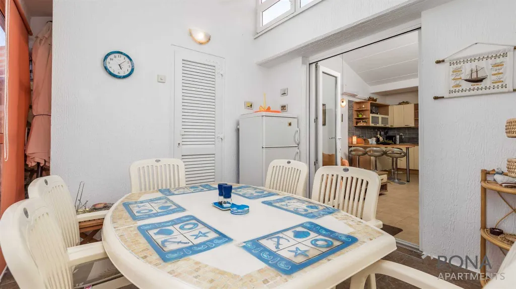 1-Bedroom Apartment for 4 Guests in Kolanjski Gajac