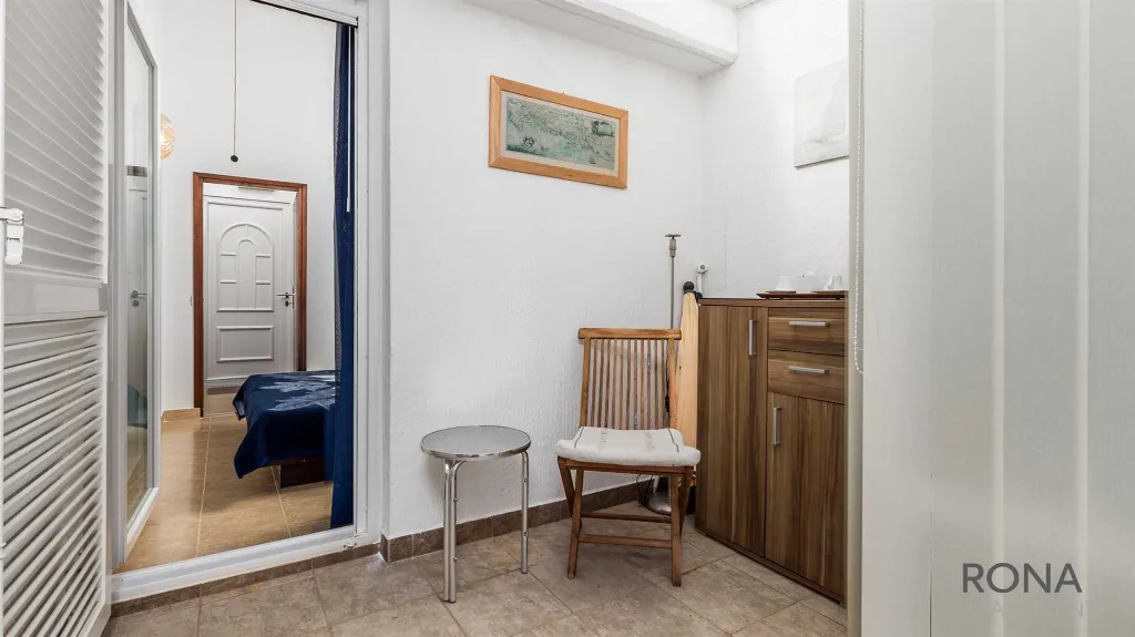 1-Bedroom Apartment for 4 Guests in Kolanjski Gajac