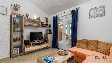 1-Bedroom Apartment for 4 Guests in Kolanjski Gajac