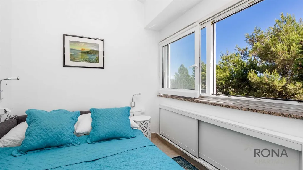 Renovated 2-Bedroom Apartment in Kolan, Croatia