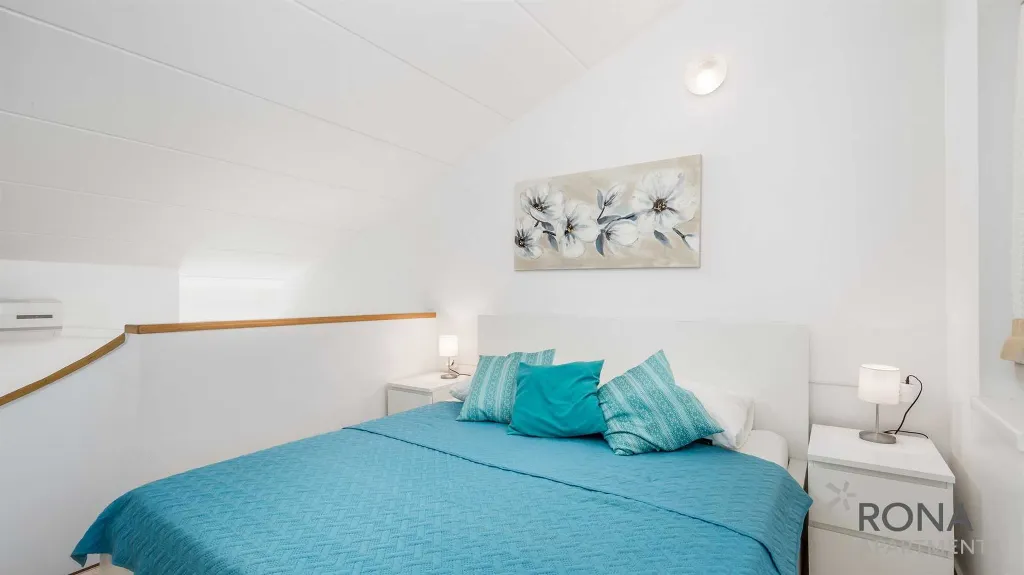 One-Bedroom Apartment in Kolan for 4 Guests